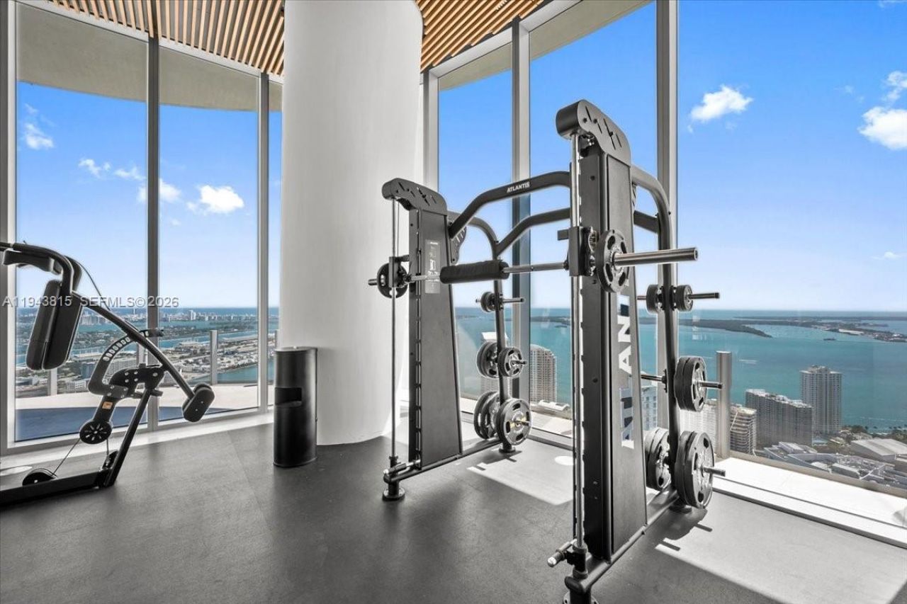 300 Biscayne Blvd Way, Unit 1106E, Miami, FL 33131 Photo