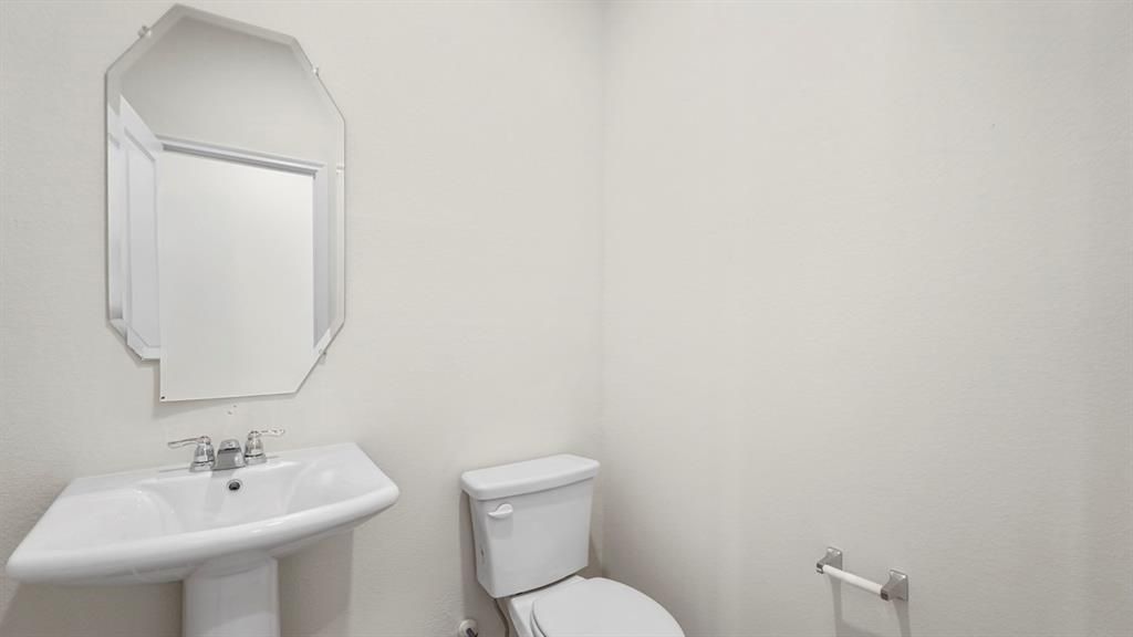 1816 Misty Brook Drive, Blue Ridge, TX 75424 Main Photo