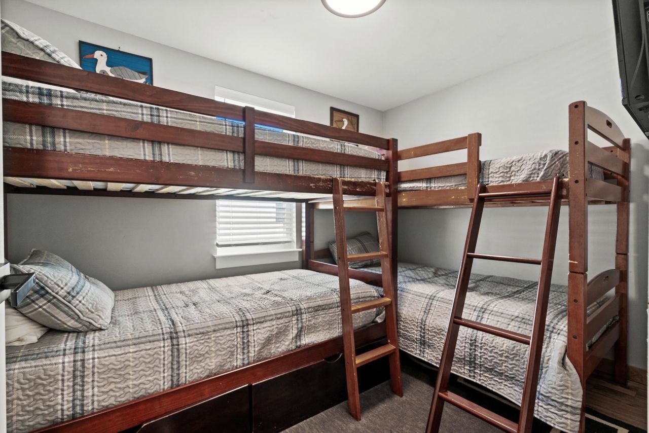 2118 Lark Dr. Photo 21