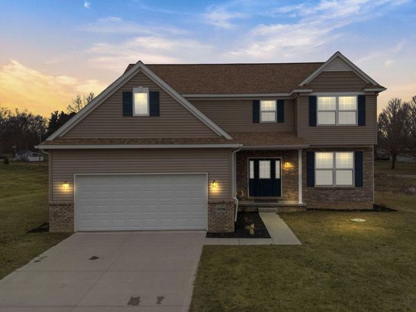 10196 Meadowmere Place, Saline, MI 48176