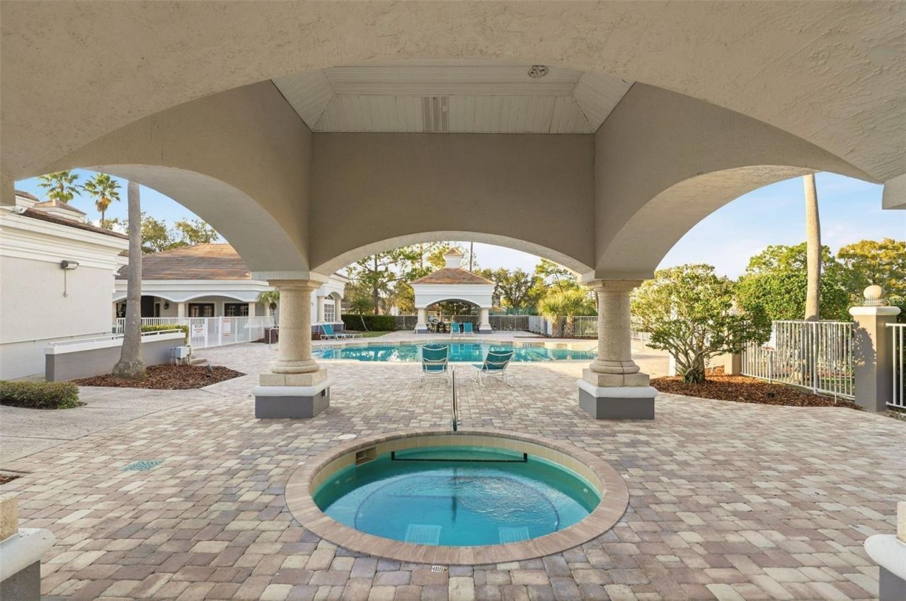 13941 Fairway Island Dr Drive, Unit 713, Orlando, FL 32837 Photo