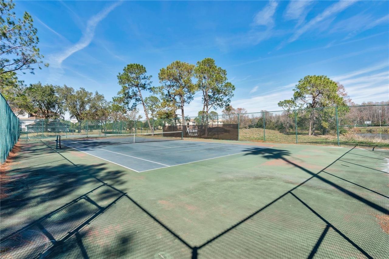 13941 Fairway Island Dr Drive, Unit 713, Orlando, FL 32837 Photo