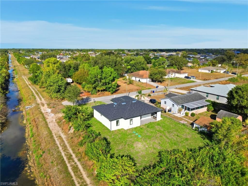 4221 22nd St Sw, Lehigh Acres, FL 33976 Photo