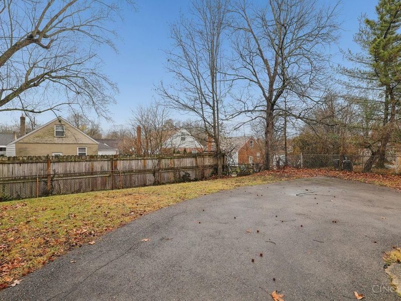 7873 Bobolink Drive, Cincinnati, OH 45224 Photo 45