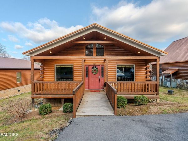 221 Forrest Loop Way, Gatlinburg, TN 37738