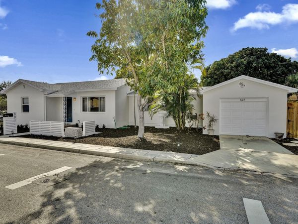 601 N 13th Avenue N, Lake Worth Beach, FL 33460
