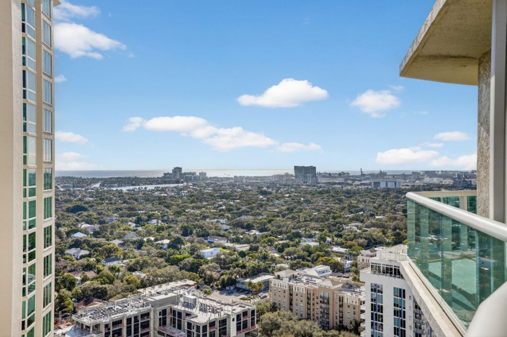 347 N New River Drive, Unit PH 6, Fort Lauderdale, FL 33301 Photo