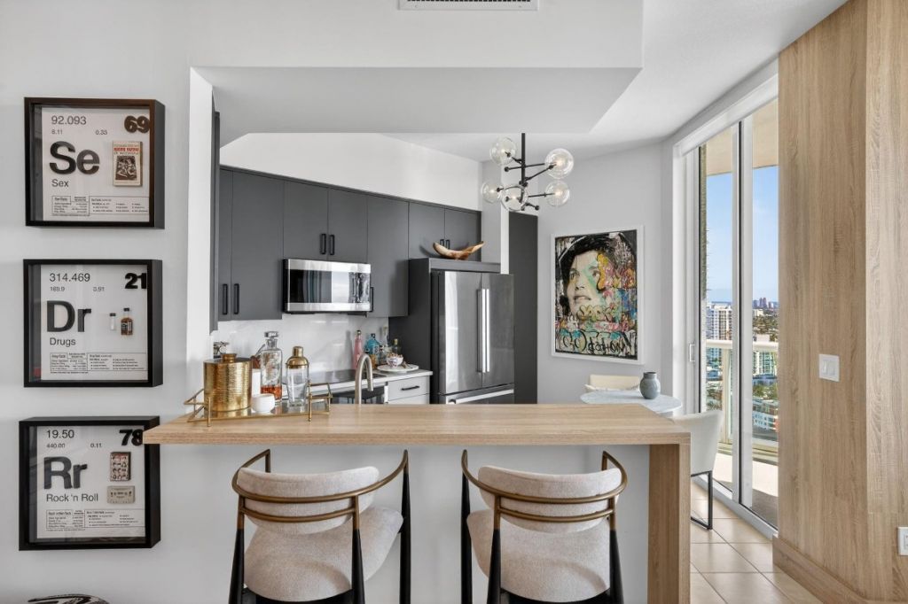 347 N New River Drive, Unit PH 6, Fort Lauderdale, FL 33301 Photo