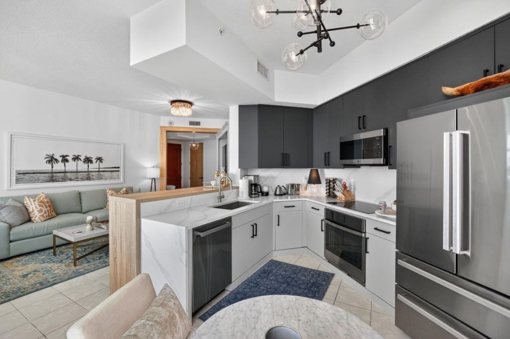 347 N New River Drive, Unit PH 6, Fort Lauderdale, FL 33301 Photo