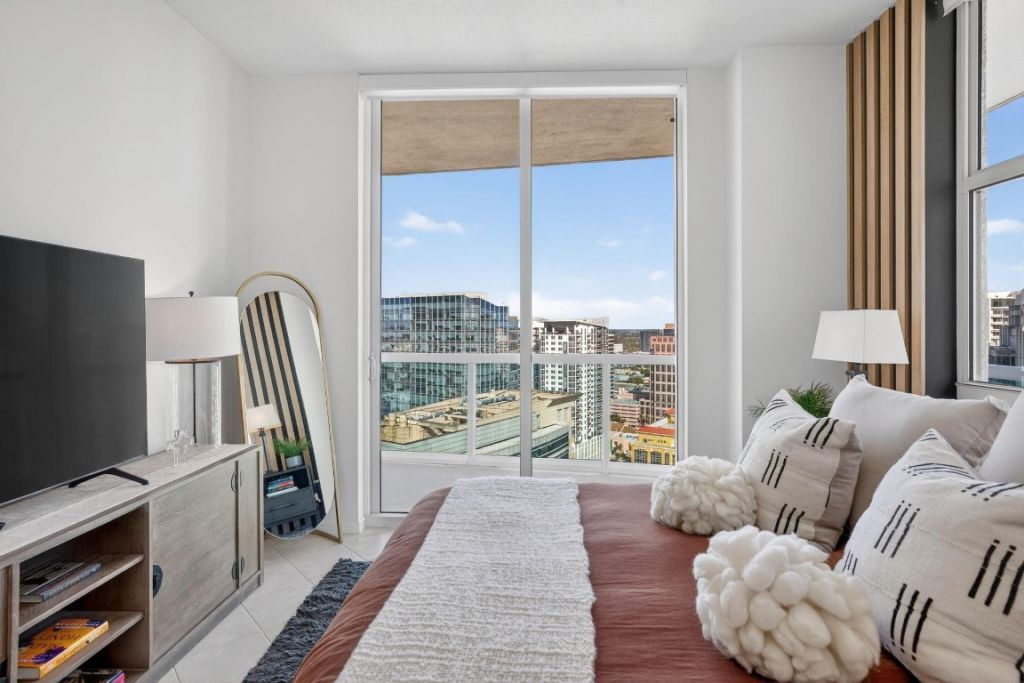 347 N New River Drive, Unit PH 6, Fort Lauderdale, FL 33301 Photo