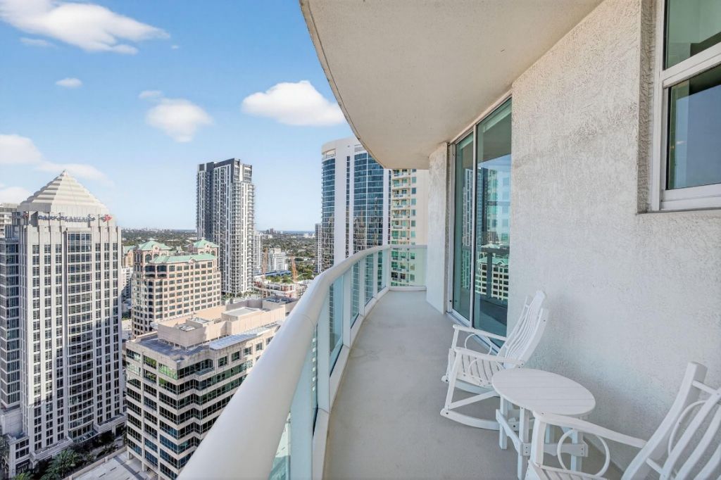 347 N New River Drive, Unit PH 6, Fort Lauderdale, FL 33301 Photo