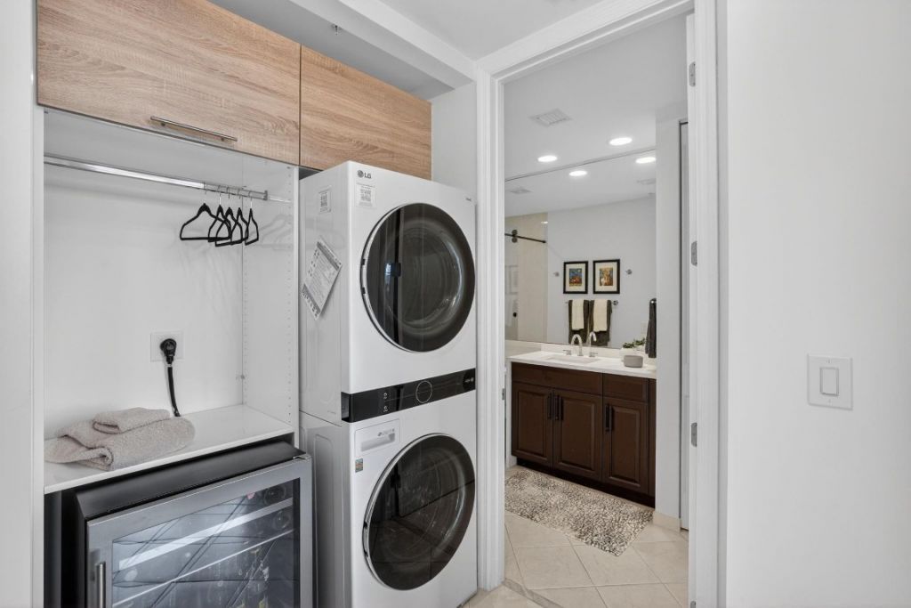 347 N New River Drive, Unit PH 6, Fort Lauderdale, FL 33301 Photo