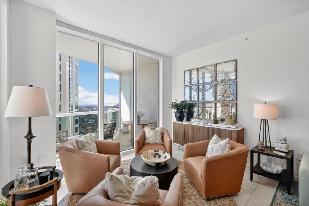 347 N New River Drive, Unit PH 6, Fort Lauderdale, FL 33301 Photo