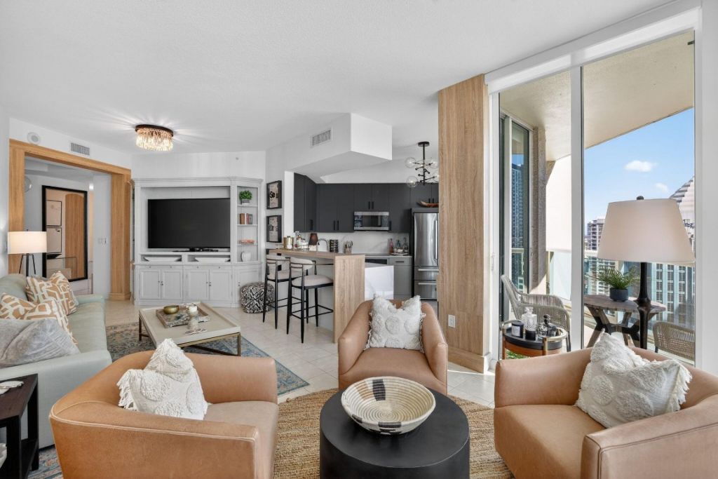 347 N New River Drive, Unit PH 6, Fort Lauderdale, FL 33301 Photo