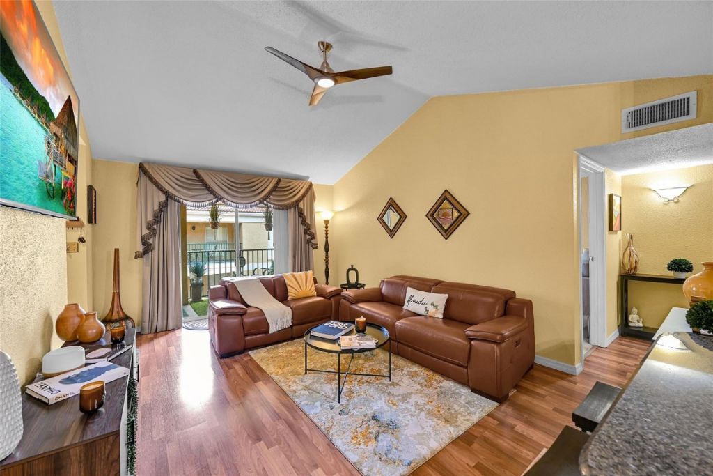 875 Riverside Drive, Unit 732, Coral Springs, FL 33071 Photo