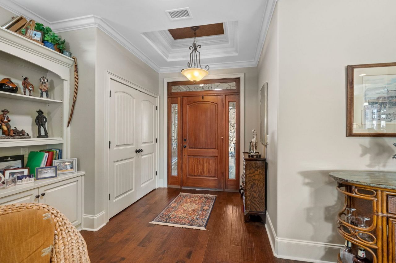 4228 Ravenwood Dr. Photo 10