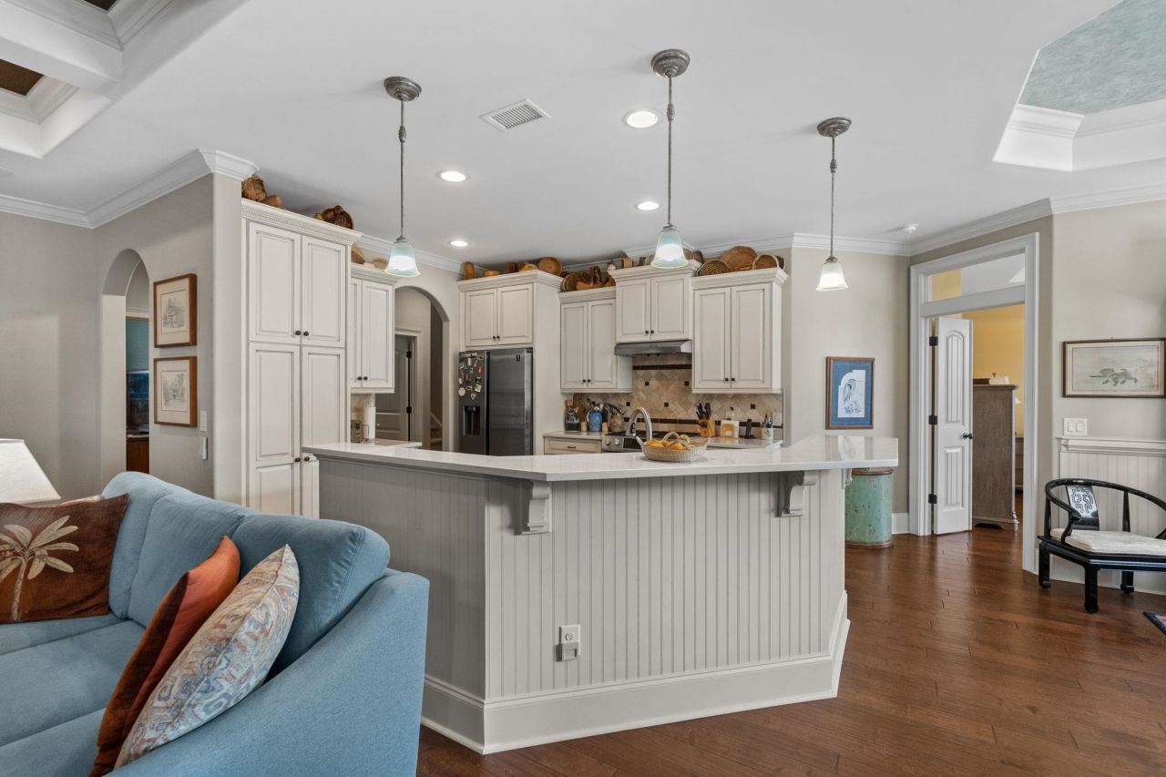 4228 Ravenwood Dr. Photo 11