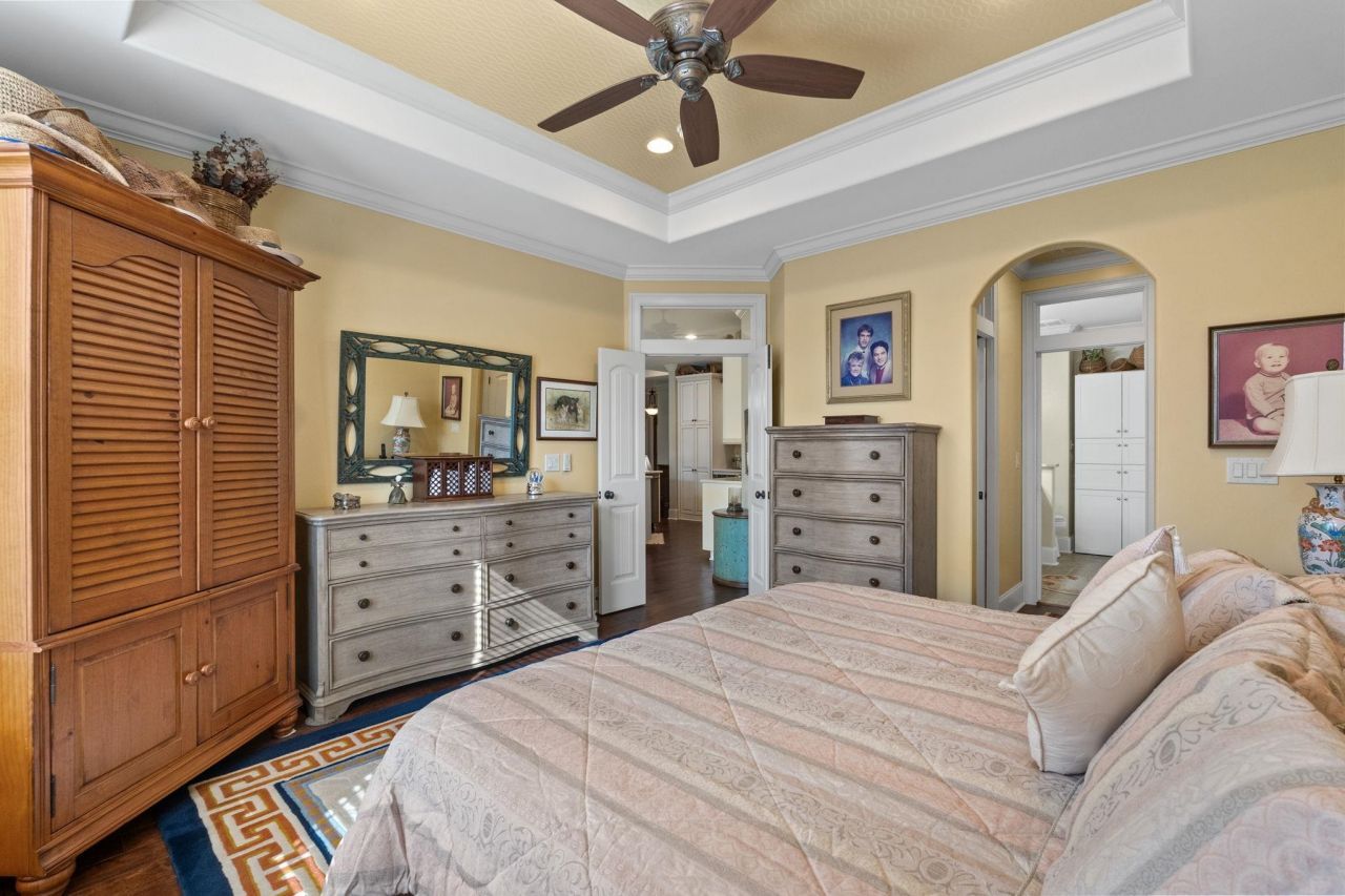 4228 Ravenwood Dr. Photo 23