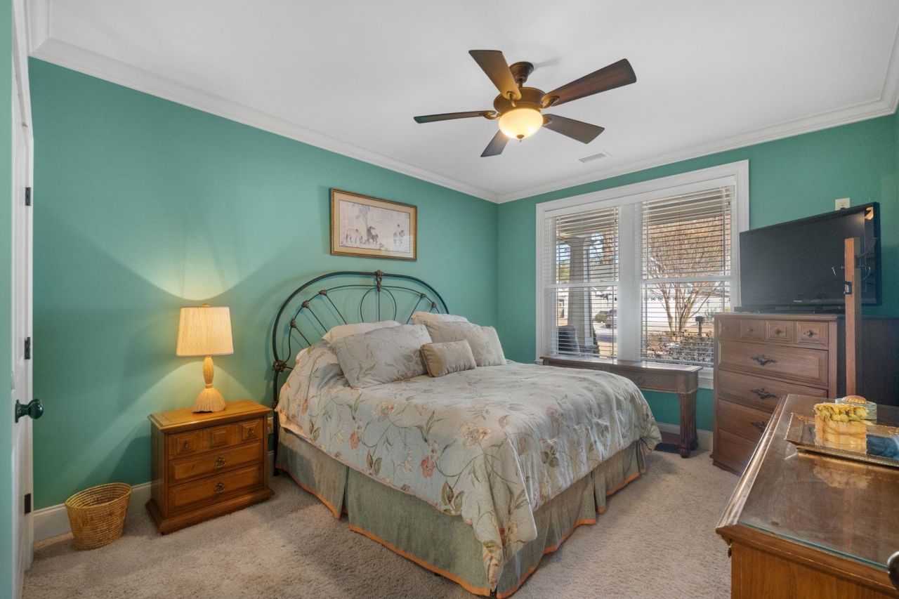 4228 Ravenwood Dr. Photo 27