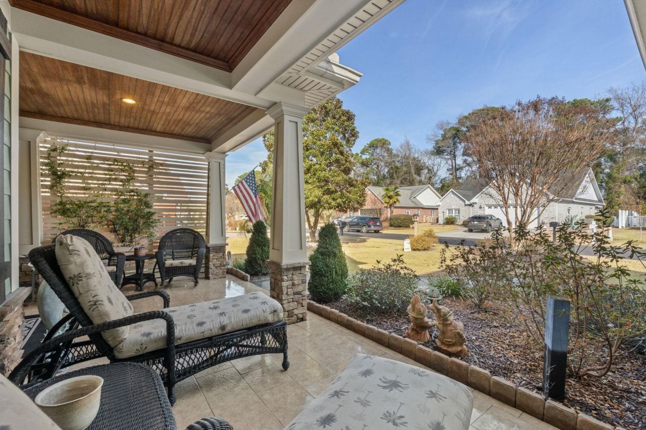 4228 Ravenwood Dr. Photo 4