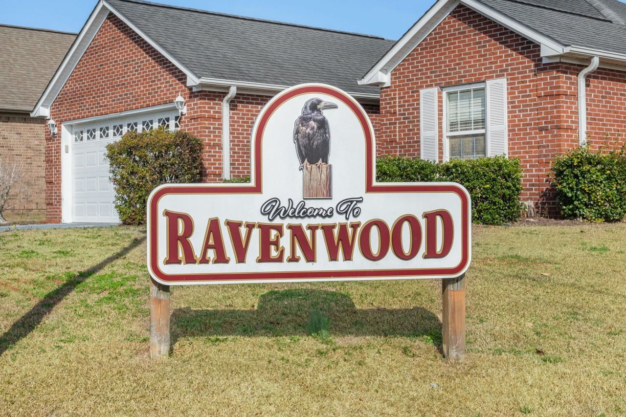 4228 Ravenwood Dr. Photo 40