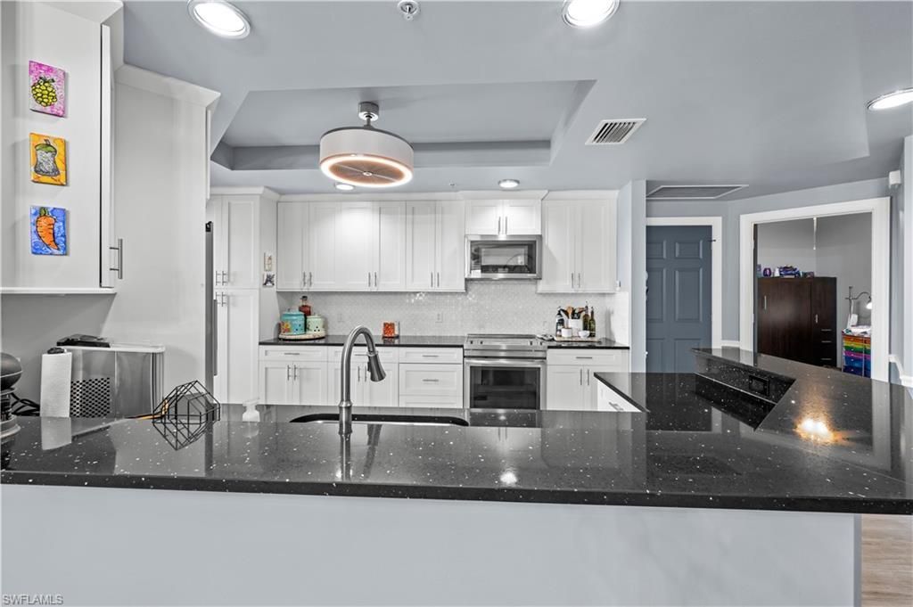 2745 1st St, Unit 1306, Fort Myers, FL 33916 Photo