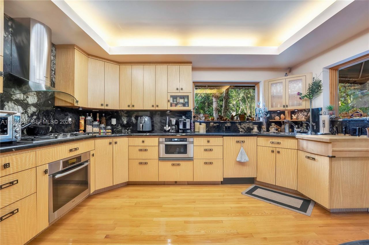 2496 Abaco Ave, Miami, FL 33133 Photo