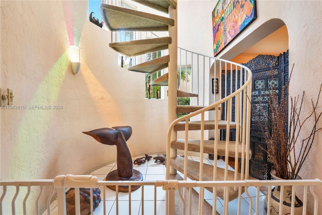 2496 Abaco Ave, Miami, FL 33133 Photo