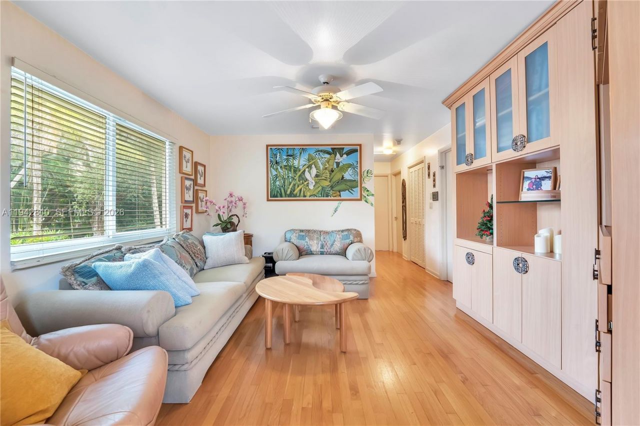 2496 Abaco Ave, Miami, FL 33133 Photo