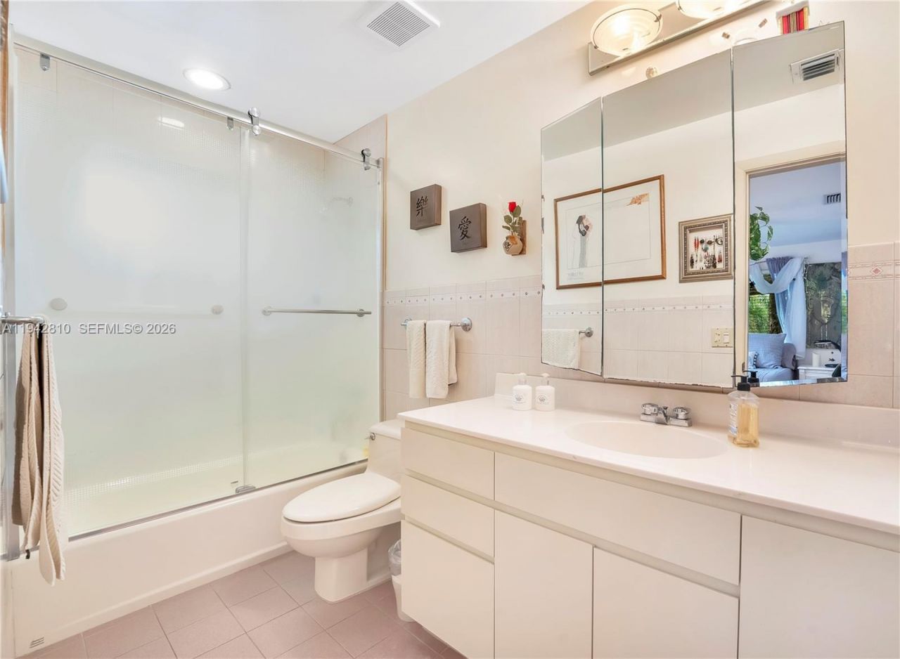 2496 Abaco Ave, Miami, FL 33133 Photo