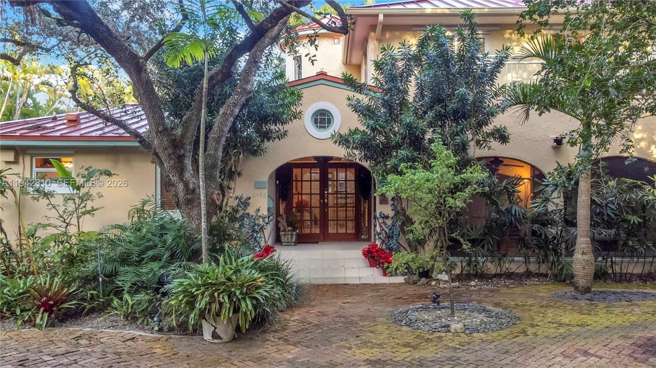 2496-2490 Abaco Ave, Miami, FL 33133 Photo