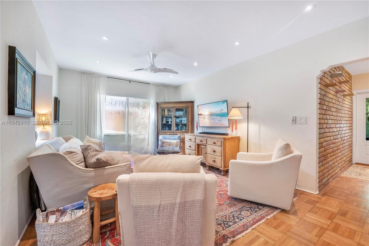 2496-2490 Abaco Ave, Miami, FL 33133 Photo