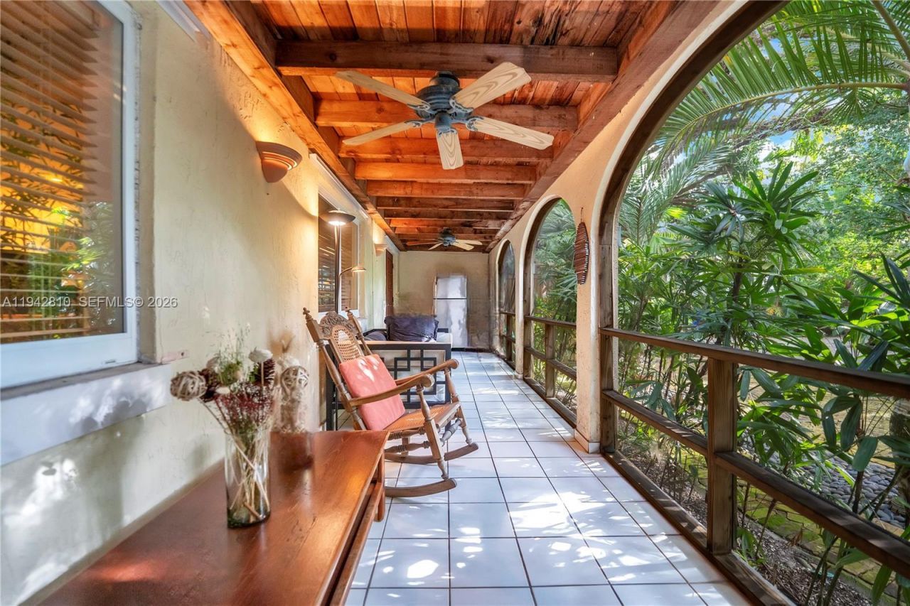 2496 Abaco Ave, Miami, FL 33133 Photo