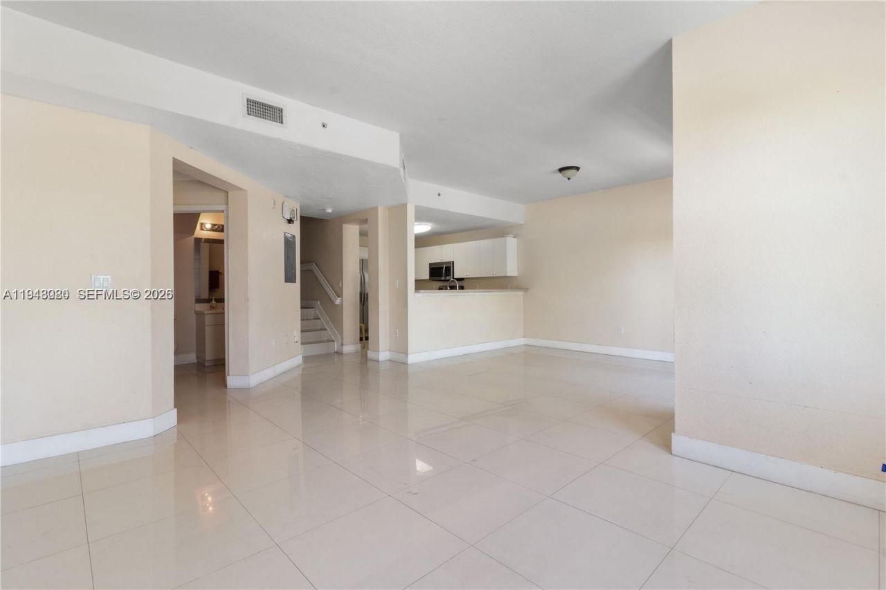 11102 NW 83rd St, Unit 222, Doral, FL 33178 Photo