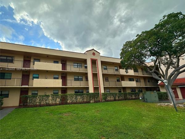 3396 Foxcroft Rd, Unit 305, Miramar, FL 33025