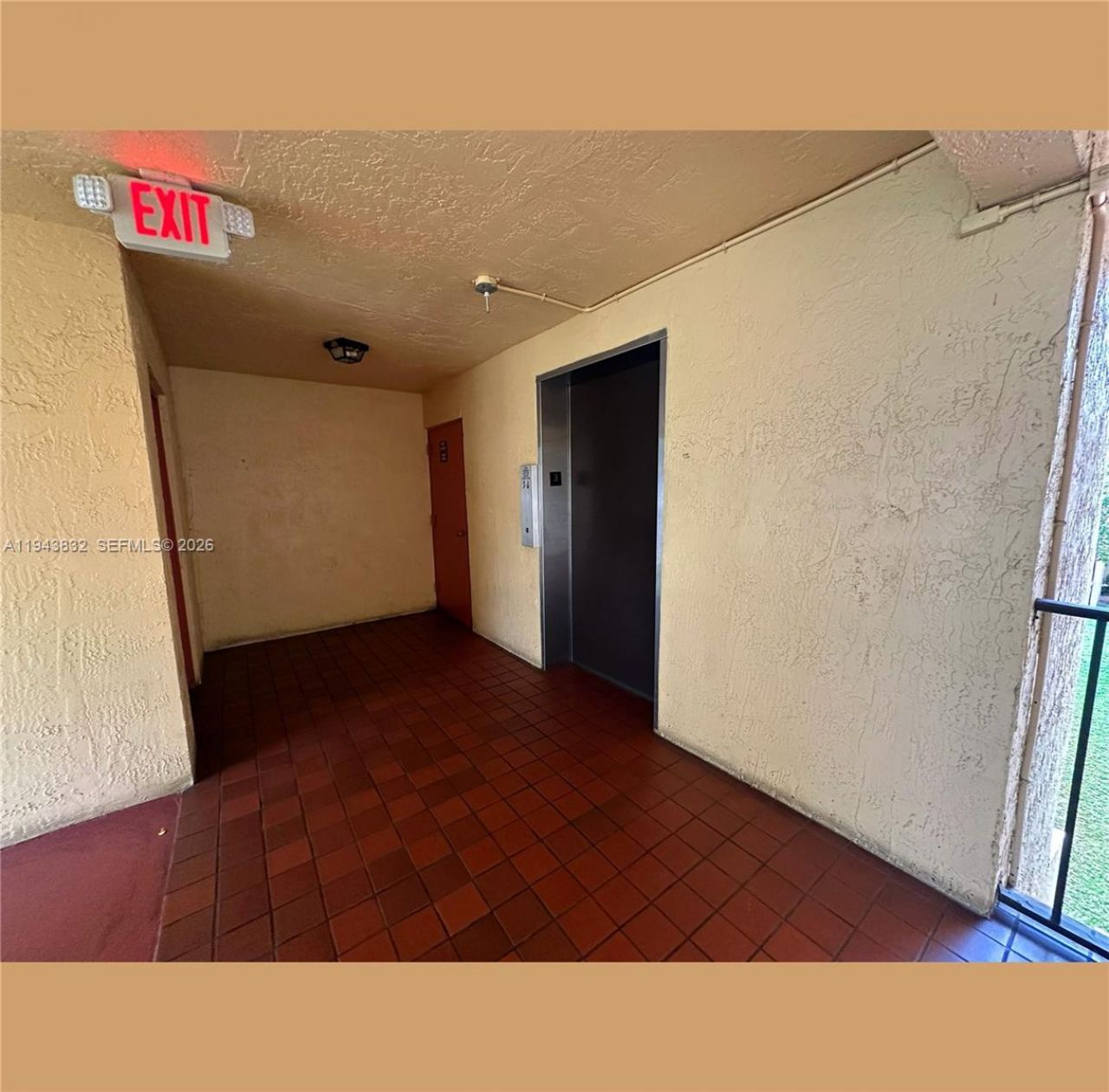 3396 Foxcroft Rd, Unit 305, Miramar, FL 33025 Photo