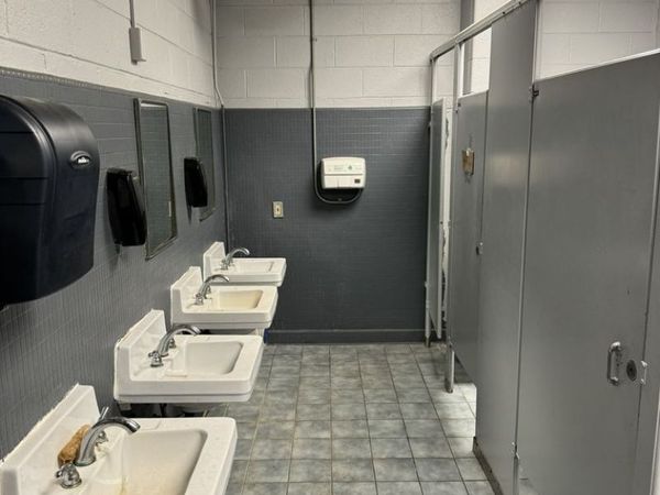 220 Madison S, Rockford, IL 61104