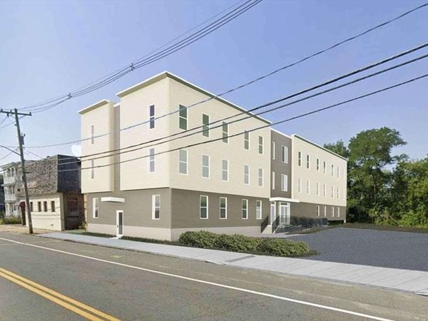 30 Intervale St, Brockton, MA 02302