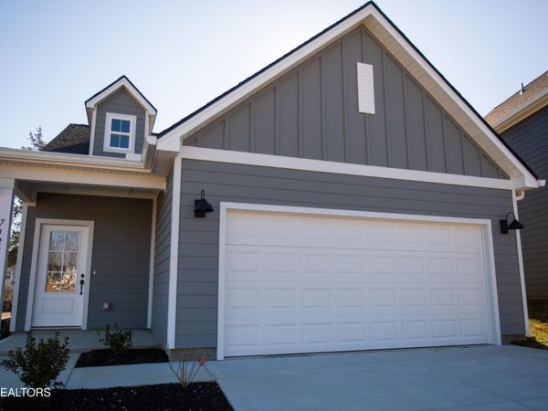 7427 Sun Blossom Lane, Knoxville, TN 37924