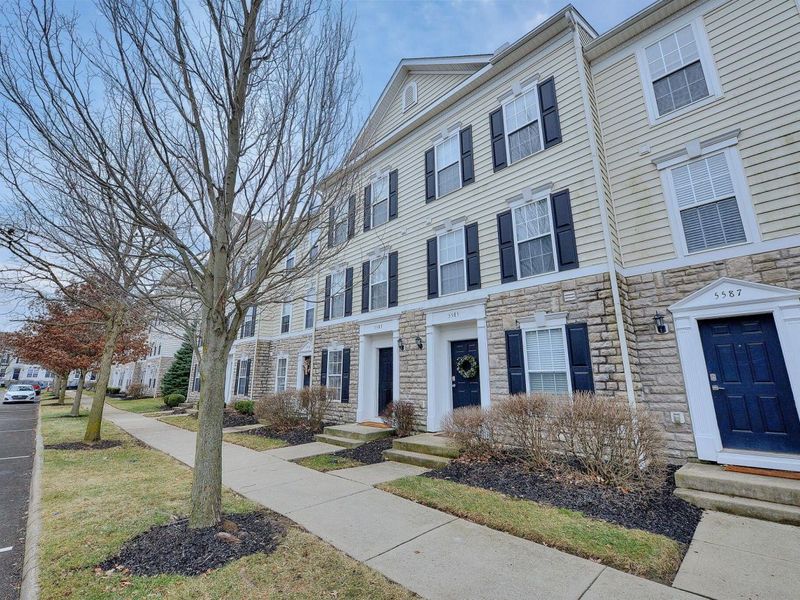 5583 Mesa Falls Street, Dublin, OH 43016 Photo 2