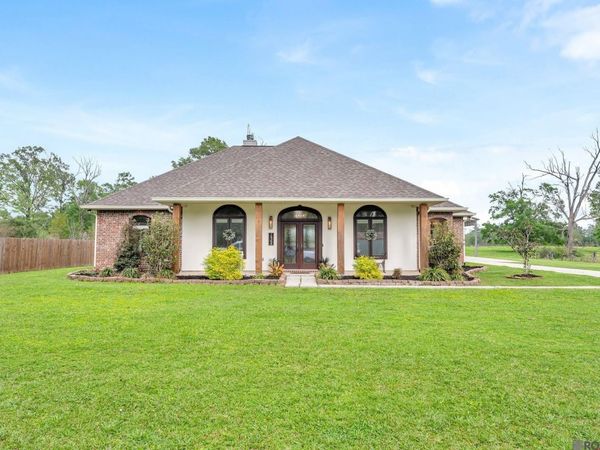 16364 Newman Nickens Rd, Prairieville, LA 70769