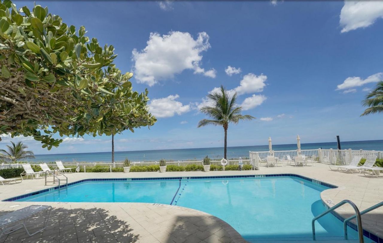 1057 Hillsboro Mile, Unit 411, Hillsboro Beach, FL 33062 Photo