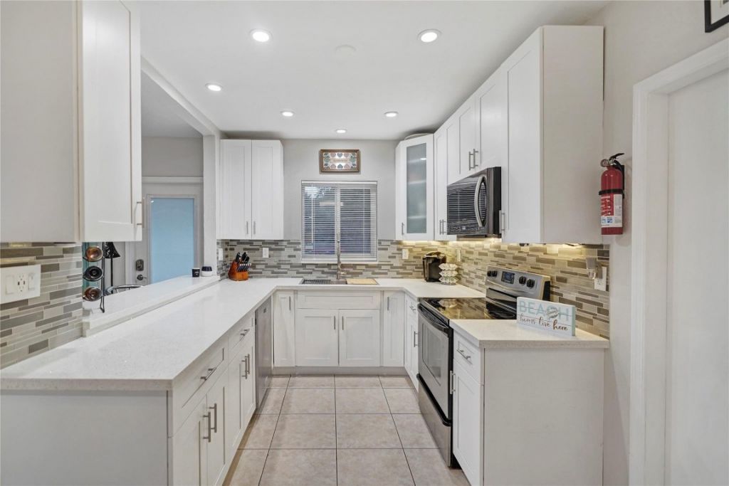 954 NE 26th Avenue, Pompano Beach, FL 33062 Photo