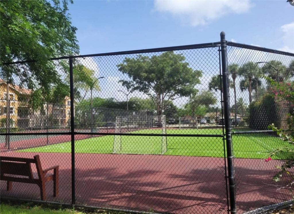 8741 Wiles Road, Unit 305, Coral Springs, FL 33067 Photo