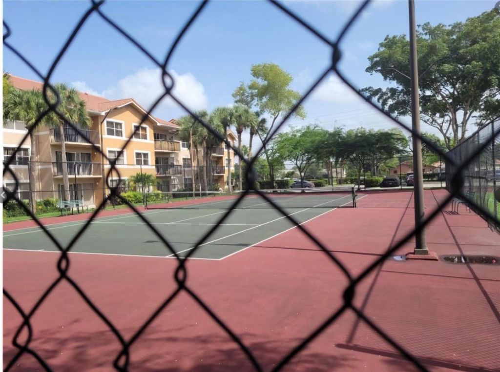 8741 Wiles Road, Unit 305, Coral Springs, FL 33067 Photo