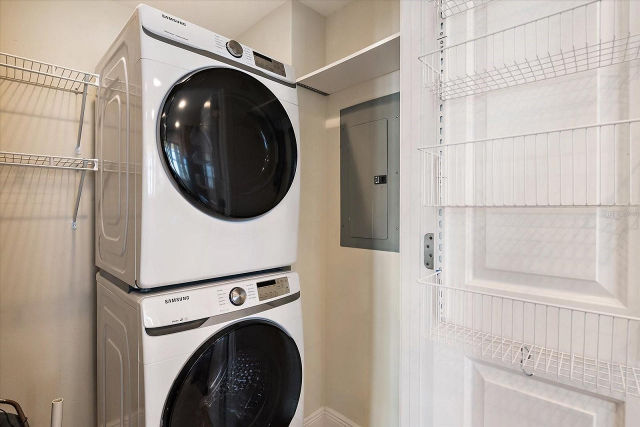 445 N Orange Avenue, Unit 210, Sarasota, FL 34236 Photo