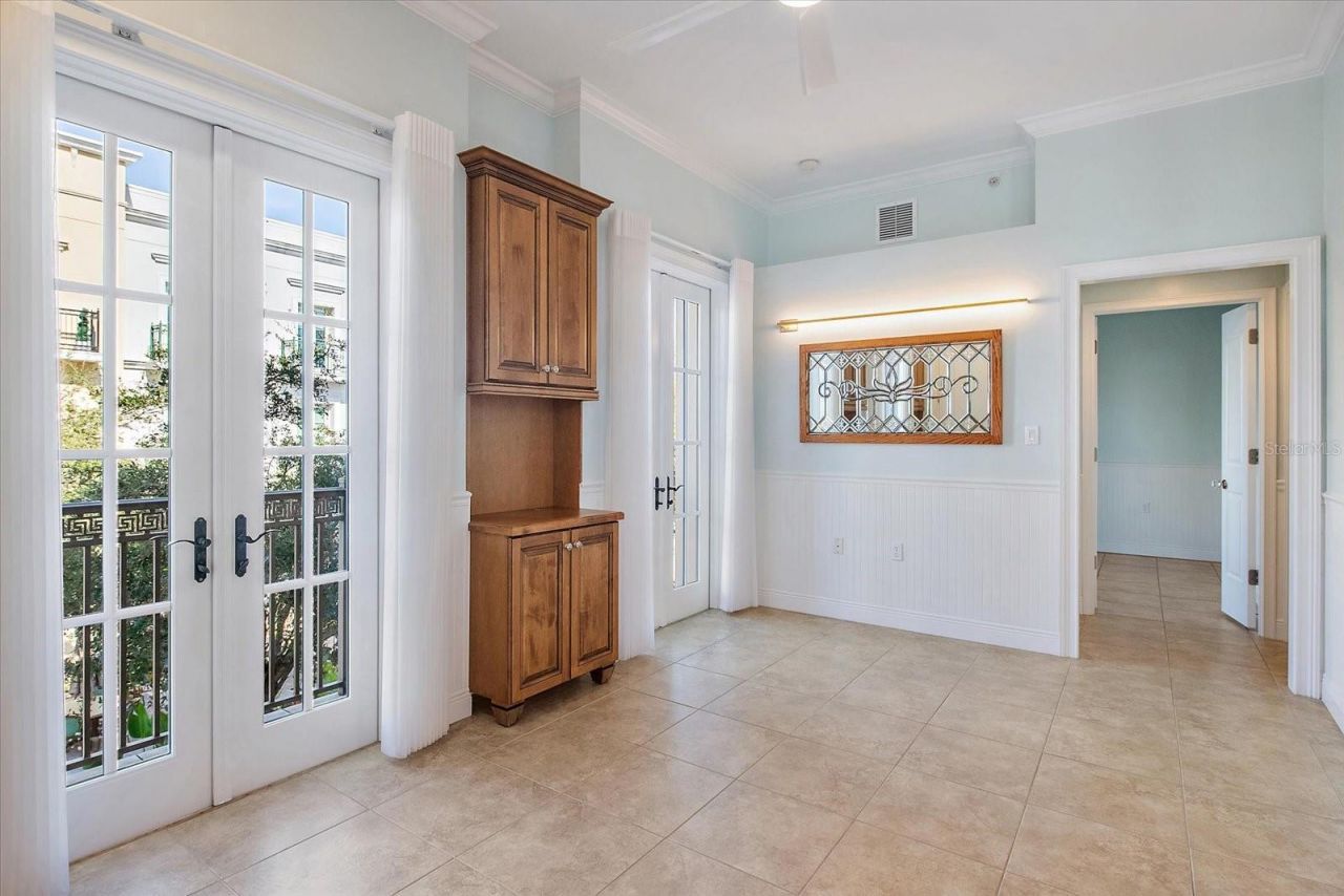 445 N Orange Avenue, Unit 210, Sarasota, FL 34236 Photo