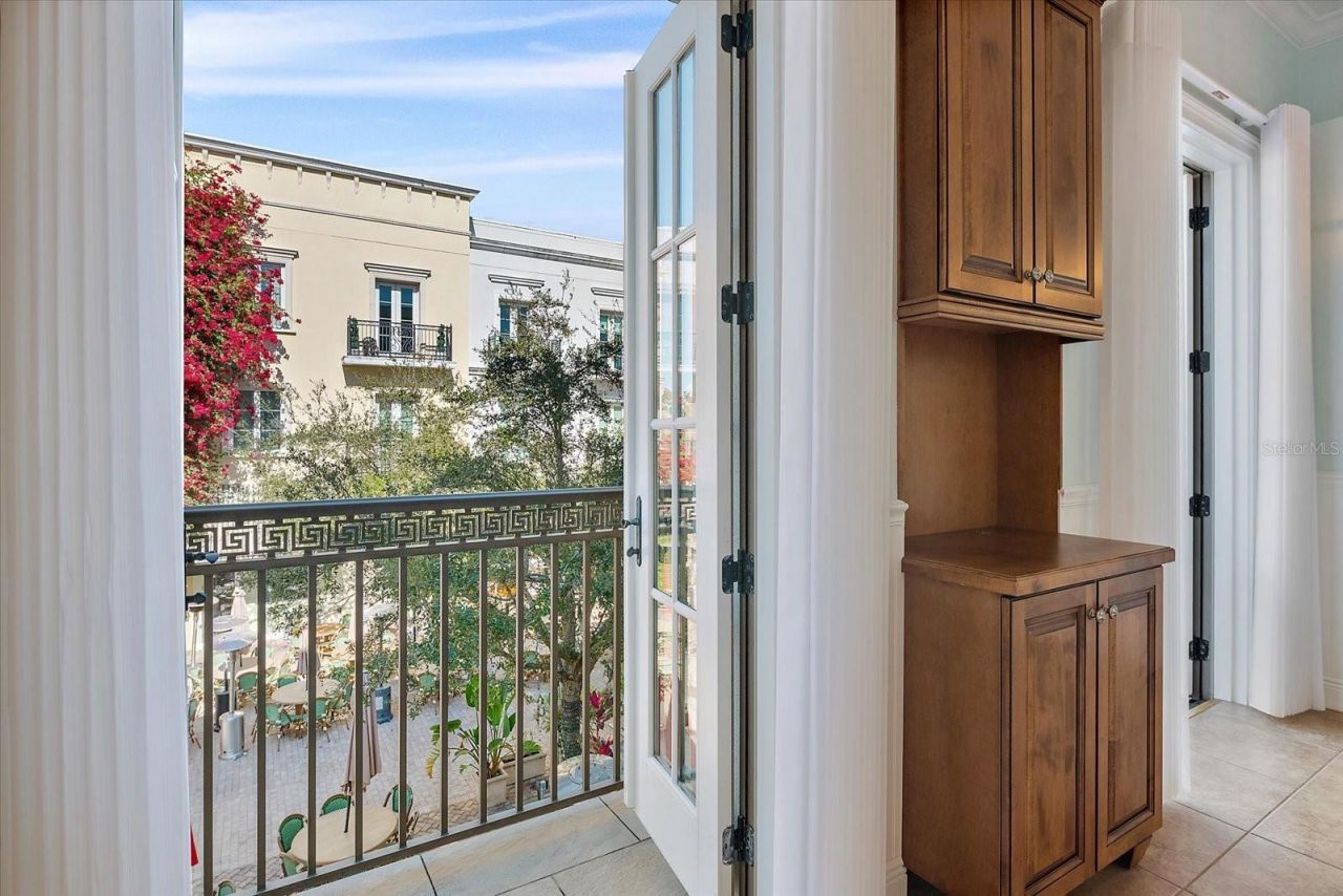 445 N Orange Avenue, Unit 210, Sarasota, FL 34236 Photo