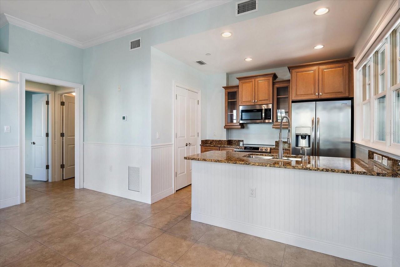 445 N Orange Avenue, Unit 210, Sarasota, FL 34236 Photo