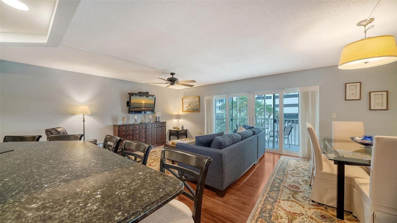 800 Benjamin Franklin Drive, Unit 202, Sarasota, FL 34236 Photo